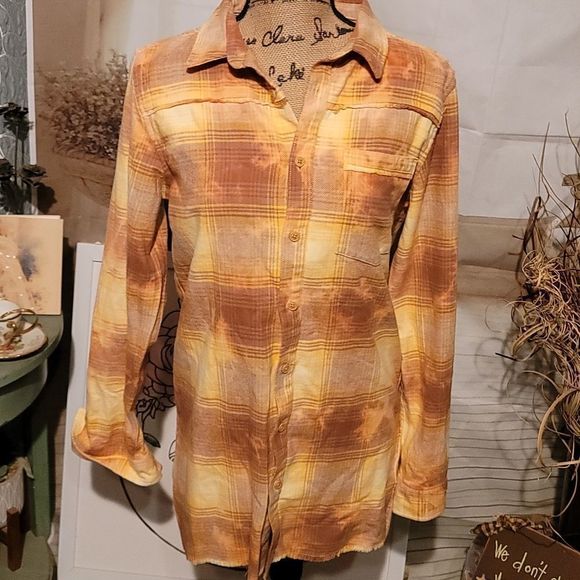 Art Class Flannel Top  - Picture 1 of 5